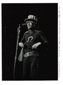ミック・ジャガー　イン　アンクル・サム・ハット　マディソン スクエア ガーデン 1969年11月27日【サイン入 】／アマリー・R・ロスチャイルド（Mick Jagger in Uncle Sam Hat, Madison Square Garden, November 27, 1969【Signed】／Amalie R. Rothschild)のサムネール