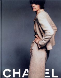 ／写真：カール・ラガーフィールド（CHANEL FALL WINTER 1996-1997 Collection／Photo: Karl Lagerfeld)のサムネール