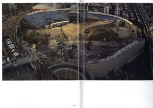 「Excavating the Future City / Photo: Naoya Hatakeyama　Text: Yasufumi Nakamori, Toyo Ito, Philippe Forest」画像3