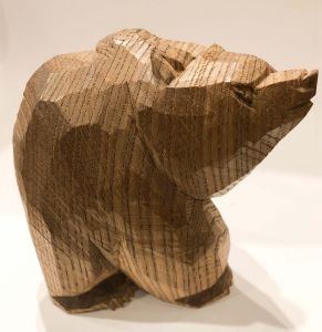 「八雲木彫り熊　1999 (B) / 引間二郎（木歩）」画像1