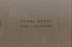 DIANE ARBUS THE LIBRARIES／ダイアン・アーバス、ドゥーン・アーバス（DIANE ARBUS THE LIBRARIES／Diane Arbus, Doone Arbus)のサムネール