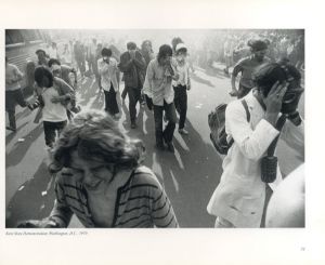 「Gary Winogrand Public Relations / Photo: Garry Winogrand　Foreword: Tod Papageorge」画像1