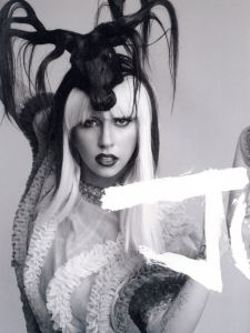 「SUPER LADY GAGA PHOTOGRAPHED BY LESLIE KEE / 写真：レスリー・キー」画像5