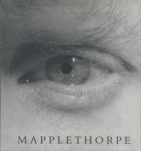 MAPPLETHORPE／写真：ロバート・メイプルソープ　デザイン、編：マーク・ホルボーン、ディミトリ・レヴァス（MAPPLETHORPE／Photo: Robert Mapplethorpe　Edit, Design: Mark Holborn, Dimitri Levas)のサムネール