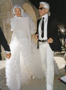 「VOGUE WEDDINGS BRIDES, DRESSES, DESIGNERS / Photo: Irving Penn」画像2