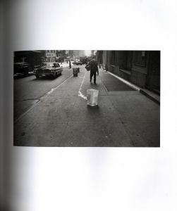 「The Street Philosophy of Garry Winogrand / Photo: Garry Winogrand　Text: Geoff Dyer」画像6