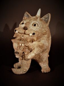 龍神を抱いた猫神／田崎太郎（Cat god holding a dragon god／Taro Tasaki)のサムネール