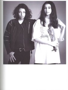 「An IDEA book about T-Shirts by Stussy / AD: Chris Glickman」画像2