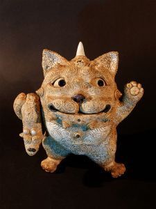 龍神抱猫神／田崎太郎（Cat god holding a dragon god／Taro Tasaki)のサムネール