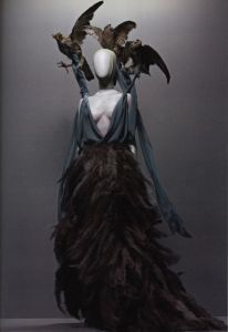 「ALEXANDER McQUEEN  SAVAGE BEAUTY / Edit: Mark Polizzotti」画像2