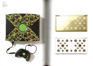 「A BATHING APE / Author: NIGO　Art Direction: Akio Iida　」画像3