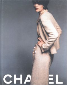 CHANEL FALL-WINTER 1996-1997 Collectionのサムネール