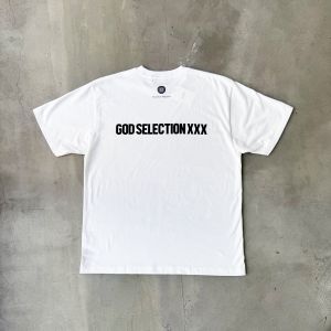 「KAZUMICHI MARUOKA × GOD SELECTION XXX Special Collaboration T-SHIRT WHITE / 丸岡和吾　GOD SELECTION XXX」画像1