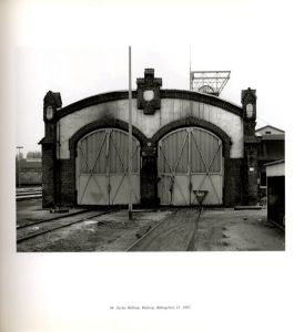 「INDUSTRIAL FACADES /  Bernd & Hilla Becher　Introduction: Klaus Bussmann」画像3