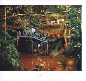 「LA CRECIENTE / Photo: Alejandro Chaskielberg　Foreword: Martin Parr」画像1