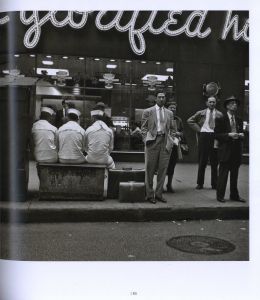 「Vivian Maier Street Photographer / Photo: Vivian Maier　Edit: John Maloof」画像4