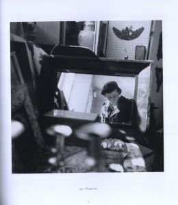 「Self-Portrait / Photo: Vivian Maier　Edit: John Maloof　Essey: Elizabeth Avedon」画像3