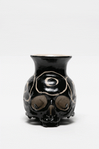 PAINTED SKULLPTURE 壺 / 丸岡和吾