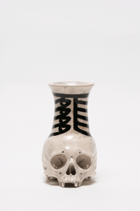 PAINTED SKULLPTURE 壺 / 丸岡和吾