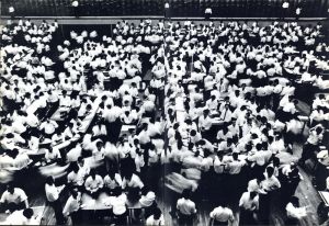 「東京 / 写真・レイアウト・図版解説・装丁：ウィリアム・クライン　序文：モーリス・パンゲ」画像3