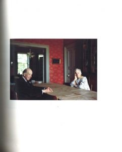 「STRANGERS AND FRIENDS / Photo: Thomas Struth　Essay: Richard Sennett」画像2