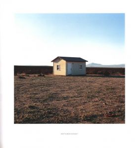 「Isolated Houses / John Divola」画像4