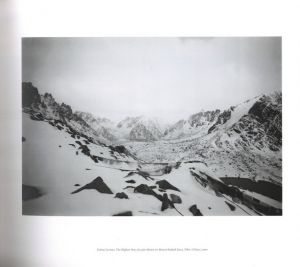 「Impermanence Kenro Izu：The Spirit Within / Photo, Text: Kenro Izu　Foreword: Eikoh Hosoe」画像3