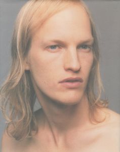「YOHJI YAMAMOTO Spring Summer 1999 / 写真：イネス・ヴァン・ラムスウィールド、ヴィノード・マタディン」画像1