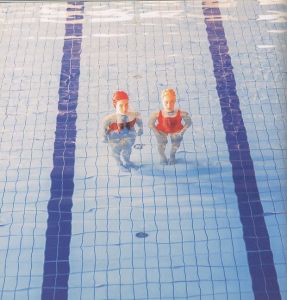 「Swimming Pool / マリア・シュヴァルボヴァー」画像1