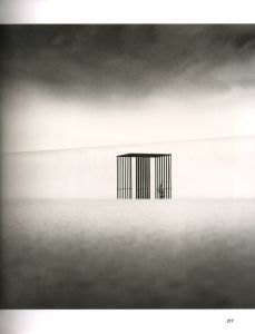 「BEYOND ARCHITECTURE / Photo: Michael Kenna」画像5
